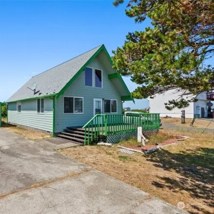 Image 2 - 1211 Fairwood Drive Southwest, Ocean Shores, Grays Harbor County, WA 98569, USA - House for sale