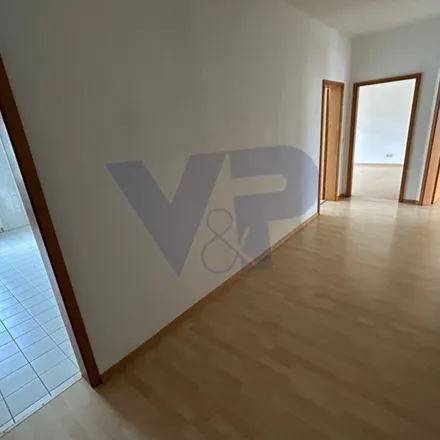 Rent this 2 bed apartment on Kantstraße 17 in 07548 Gera, Germany