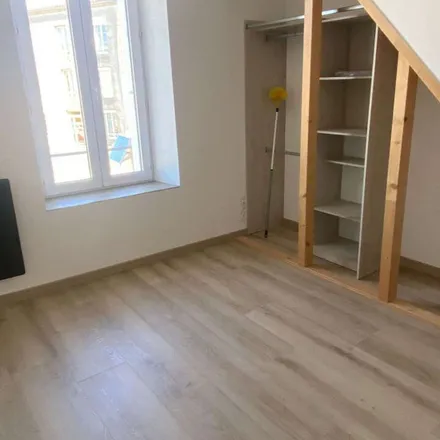 Rent this 3 bed apartment on Claudy Gazeau Conseil in Rue Jacques Bujault, 79300 Bressuire