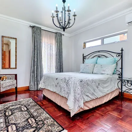 Image 3 - Country Estate Drive, Johannesburg Ward 93, Sandton, 1681, South Africa - Apartment for rent