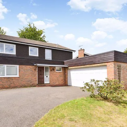 Rent this 4 bed house on Woodmancourt in Godalming, GU7 2BT