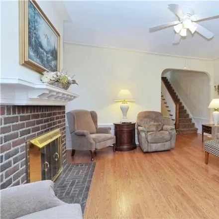 Image 5 - 178 Marine Avenue, New York, NY 11209, USA - Duplex for sale