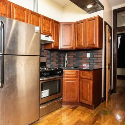 Image 3 - 166 Wilson Avenue, New York, NY 11221, USA - House for rent