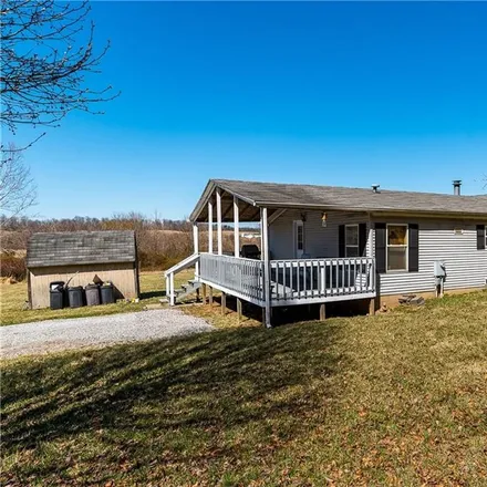 Buy this 3 bed house on 5415 Henryville Otisco Road in Clark County, IN 47126