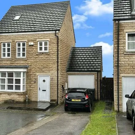 Buy this 4 bed house on Chantry Orchards in Dodworth, S75 3HX
