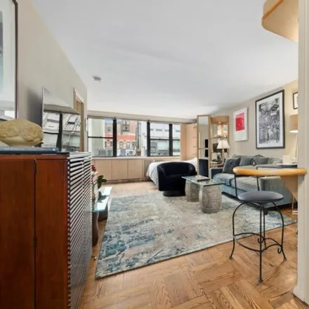 Image 5 - 235 East 57th Street, New York, NY 10022, USA - Apartment for sale