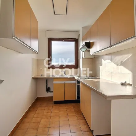 Image 1 - 13 Rue du 8 Mai 1945, 92370 Chaville, France - Apartment for rent