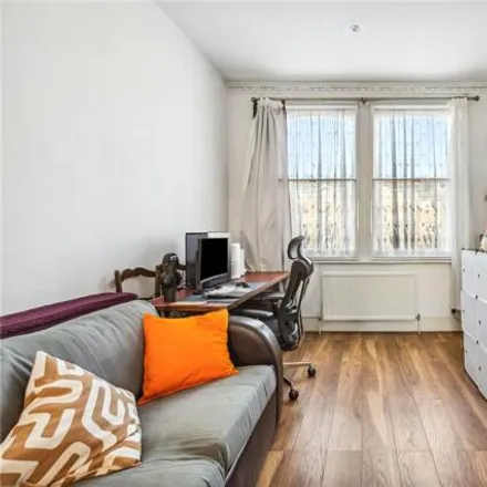 Rent this 1 bed room on unnamed road in London, NW10 6UN