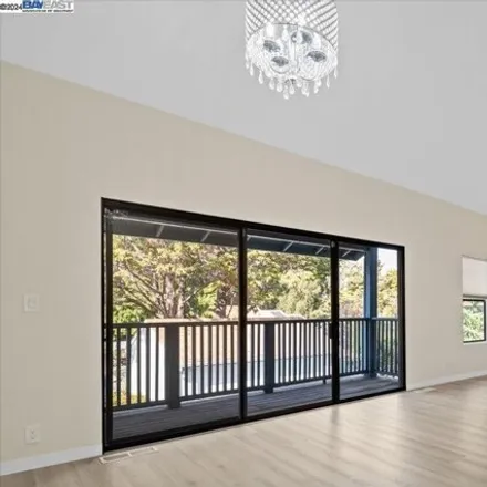Image 3 - 22501 Byron Street, Fairview, Alameda County, CA 94541, USA - Townhouse for rent