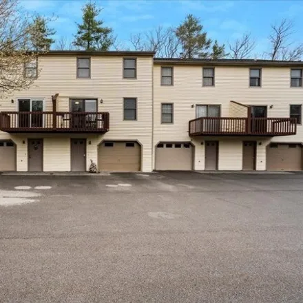 Buy this 2 bed townhouse on 11 Cranleigh Mews in Nashua, NH 03063