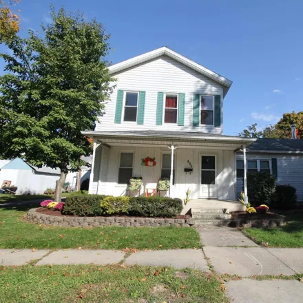 Buy this 4 bed house on 609 East Mitchell Street in Kendallville, IN 46755