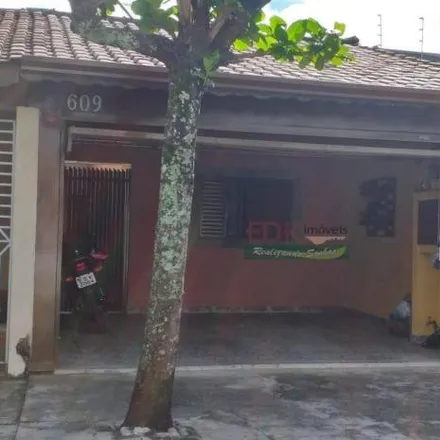 Buy this 3 bed house on Rua Mogi das Cruzes in Cidade Salvador, Jacareí - SP