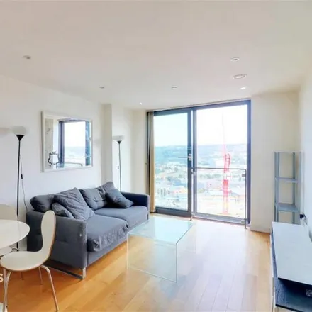 Image 3 - Saint Paul's Tower, 7 Arundel Gate, The Heart of the City, Sheffield, S1 2LJ, United Kingdom - Apartment for rent