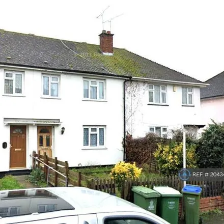 Rent this 3 bed townhouse on Hazel Road in Howbury, London