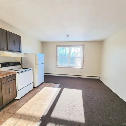 Rent this 1 bed apartment on 1660 East Main Street in Fair Lawn, Waterbury