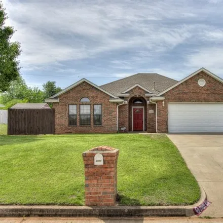 Buy this 3 bed house on 3001 Lacey Drive in Chickasha, OK 73018