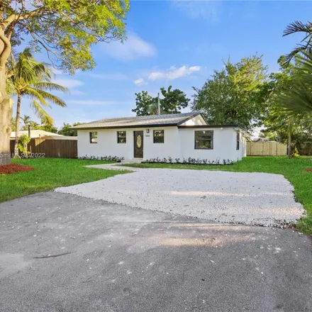Image 2 - 1464 Northeast 28th Street, Cresthaven, Pompano Beach, FL 33064, USA - House for sale