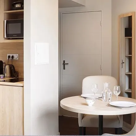 Image 5 - 1 Avenue de l'Ouche, 21000 Dijon, France - Apartment for rent