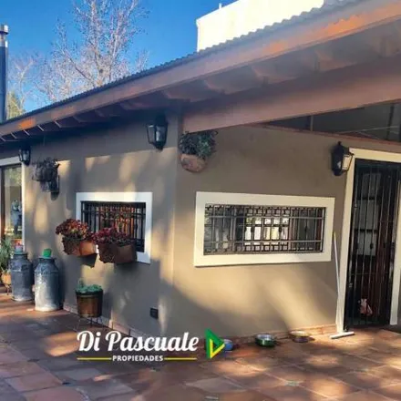 Buy this 2 bed house on Jesucristo Sana y Salva in Ituzaingó, San Jorge