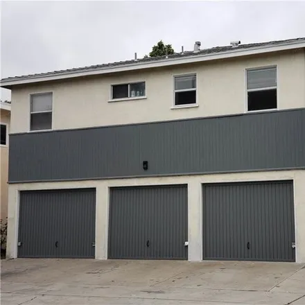 Rent this 2 bed apartment on 1229 West 19th Street in Long Beach, CA 90810