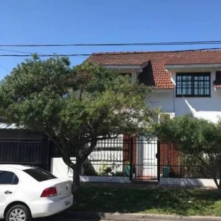 Buy this 5 bed house on Madre Camila Rolón in Partido de San Miguel, Muñiz