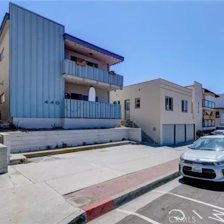 Rent this studio apartment on 440 Rosecrans Avenue in Manhattan Beach, CA 90266