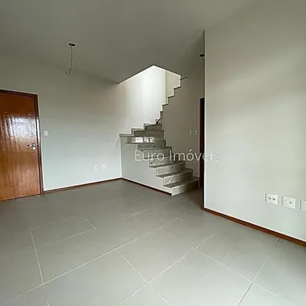 Buy this 3 bed apartment on Avenida Presidente Itamar Franco in São Mateus, Juiz de Fora - MG