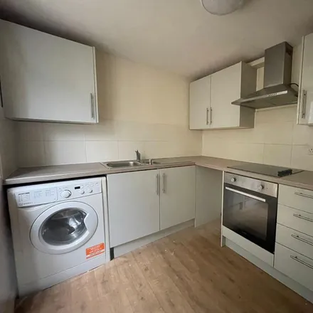 Image 2 - Peach Street, Heanor, DE75 7GU, United Kingdom - Apartment for rent