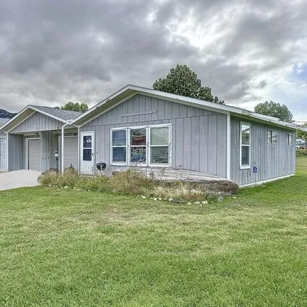 Buy this 8 bed house on Cross C Campground Road in Johnson County, WY