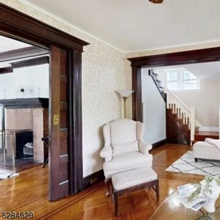 Image 3 - 55 Colonial Terrace, East Orange, NJ 07017, USA - House for sale