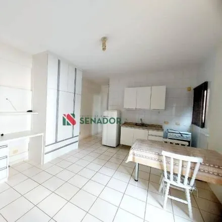 Rent this studio apartment on Rua Borba Gato 999 in Ipiranga, Londrina - PR