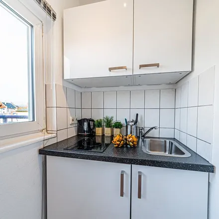 Rent this 1 bed apartment on Merianplatzbrunnen in Merianplatz, 60316 Frankfurt