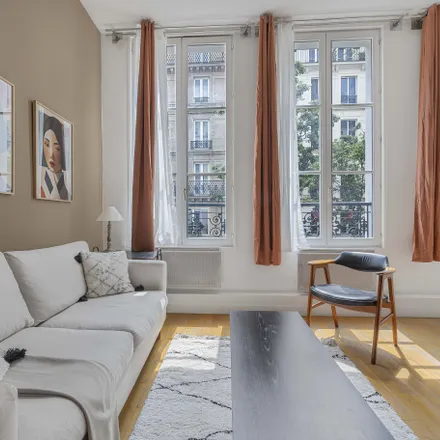 Image 6 - 6 Rue de la Cossonnerie, 75001 Paris, France - Apartment for rent
