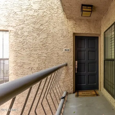 Buy this 1 bed condo on 5122 North 31st Way in Phoenix, AZ 85016