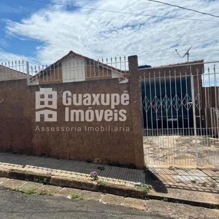 Image 2 - Rua da Aparecida, Guaxupé - MG, 37800, Brazil - House for sale