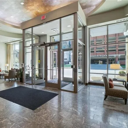 Image 2 - Park East Tower, 4919 Laclede Avenue, St. Louis, MO 63108, USA - Condo for rent