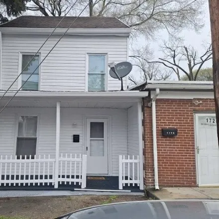 Buy this 2 bed house on 1724 Walnut Street in Harrisburg, PA 17103