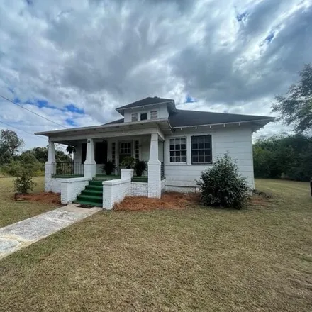 Buy this 2 bed house on 929 Oglethorpe Avenue in Americus, GA 31709