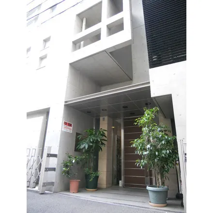 Rent this studio apartment on Okubo-dori Avenue in Hyakunincho, Shinjuku