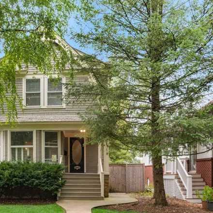 Rent this 4 bed house on 1424 Forest Avenue in Wilmette, New Trier Township