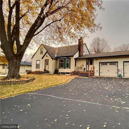 Image 2 - 130 8th Street Northwest, Maple Lake, Wright County, MN 55358, USA - House for sale