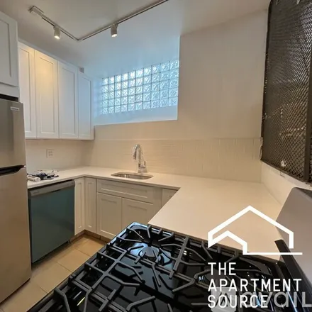Image 5 - 2732 W Chicago Ave, Unit 1F - Apartment for rent