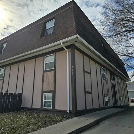Buy this studio house on 209 South Parker Avenue in Springfield, IL 62704