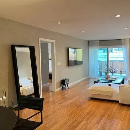 Image 1 - 723 Westmount Drive, West Hollywood, CA 90069, USA - Condo for sale