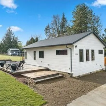 Buy this studio house on 3255 Southwest 110th Avenue in Beaverton, OR 97005