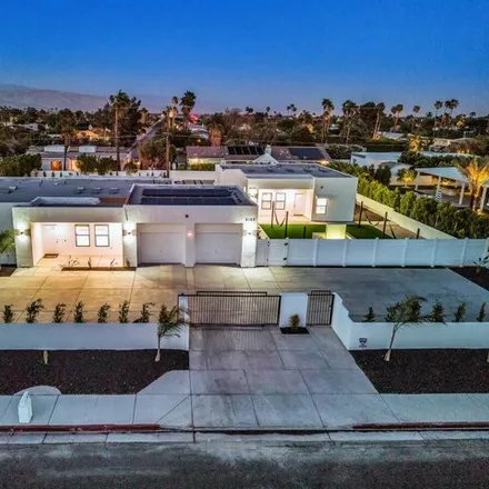 Image 3 - 2178 North Farrell Drive, Palm Springs, CA 92262, USA - House for sale