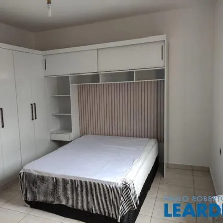 Buy this 4 bed house on Rua Dolores Garcia Menino in Taboão, Diadema - SP