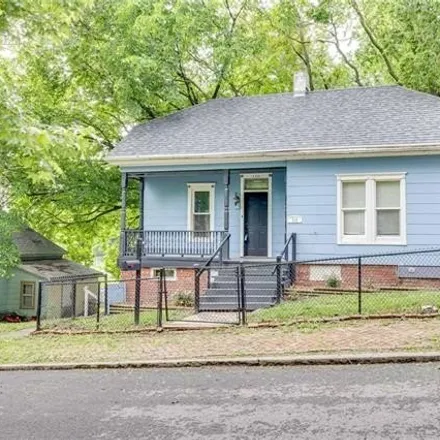 Buy this 3 bed house on 198 West Cherry Street in Saint Joseph, MO 64505