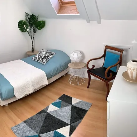 Rent this 3 bed house on 03300 Creuzier-le-Vieux