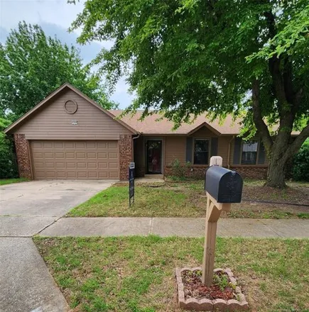 Buy this 3 bed house on 1487 West Hot Springs Place in Broken Arrow, OK 74011